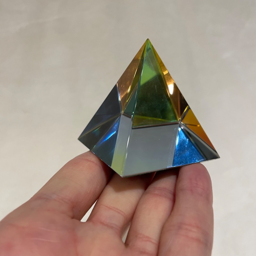 Crystal Pyramid - Picture 9 of 16